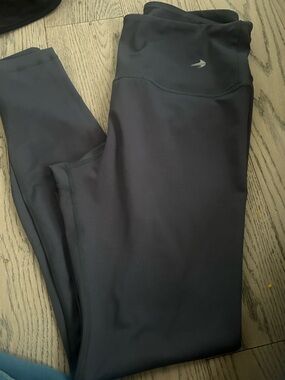 Women’s Ankle-Length Performance Leggings - Gray